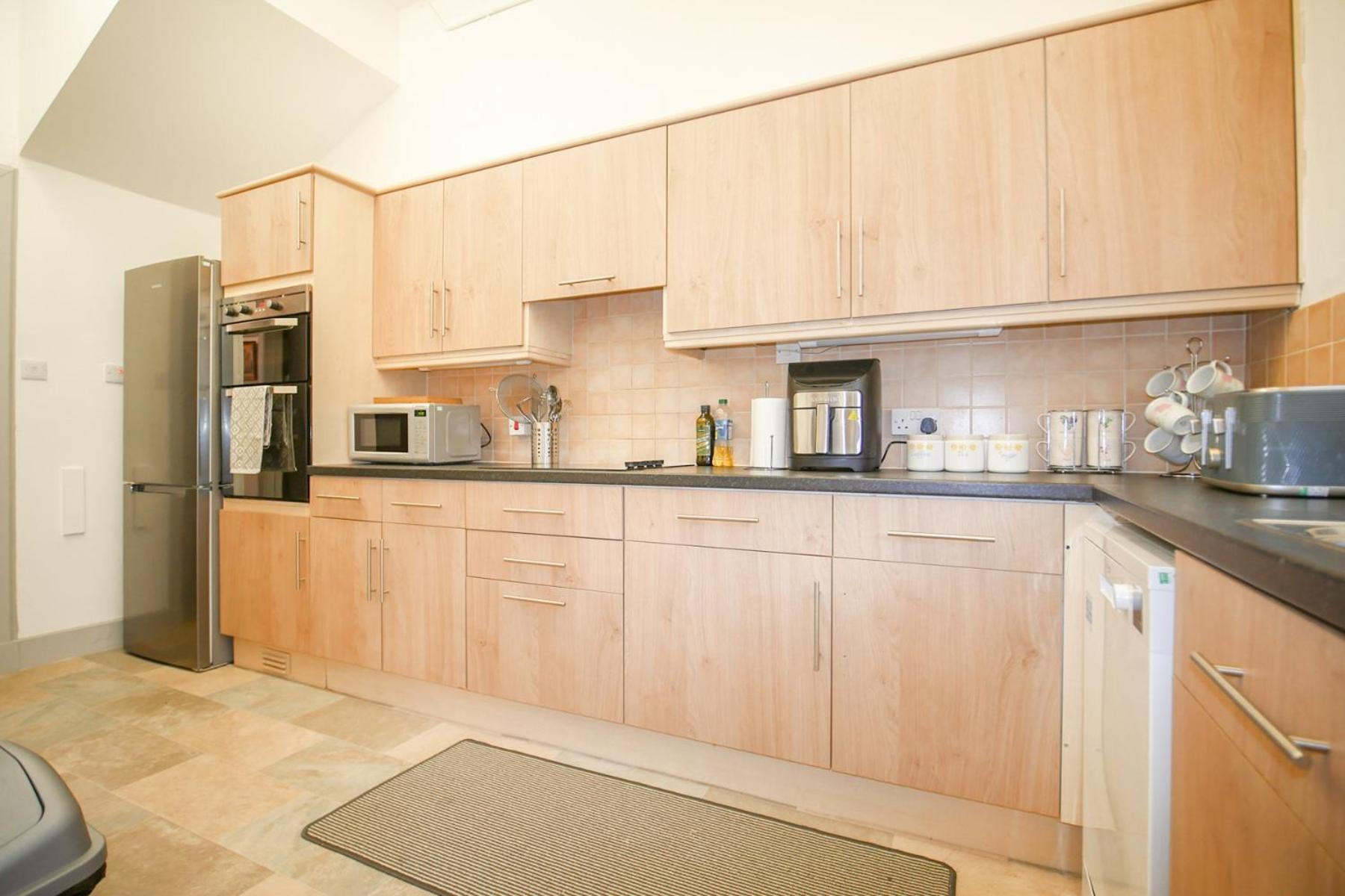 Telford Rd 5 Bedroom House Инвернесс Экстерьер фото
