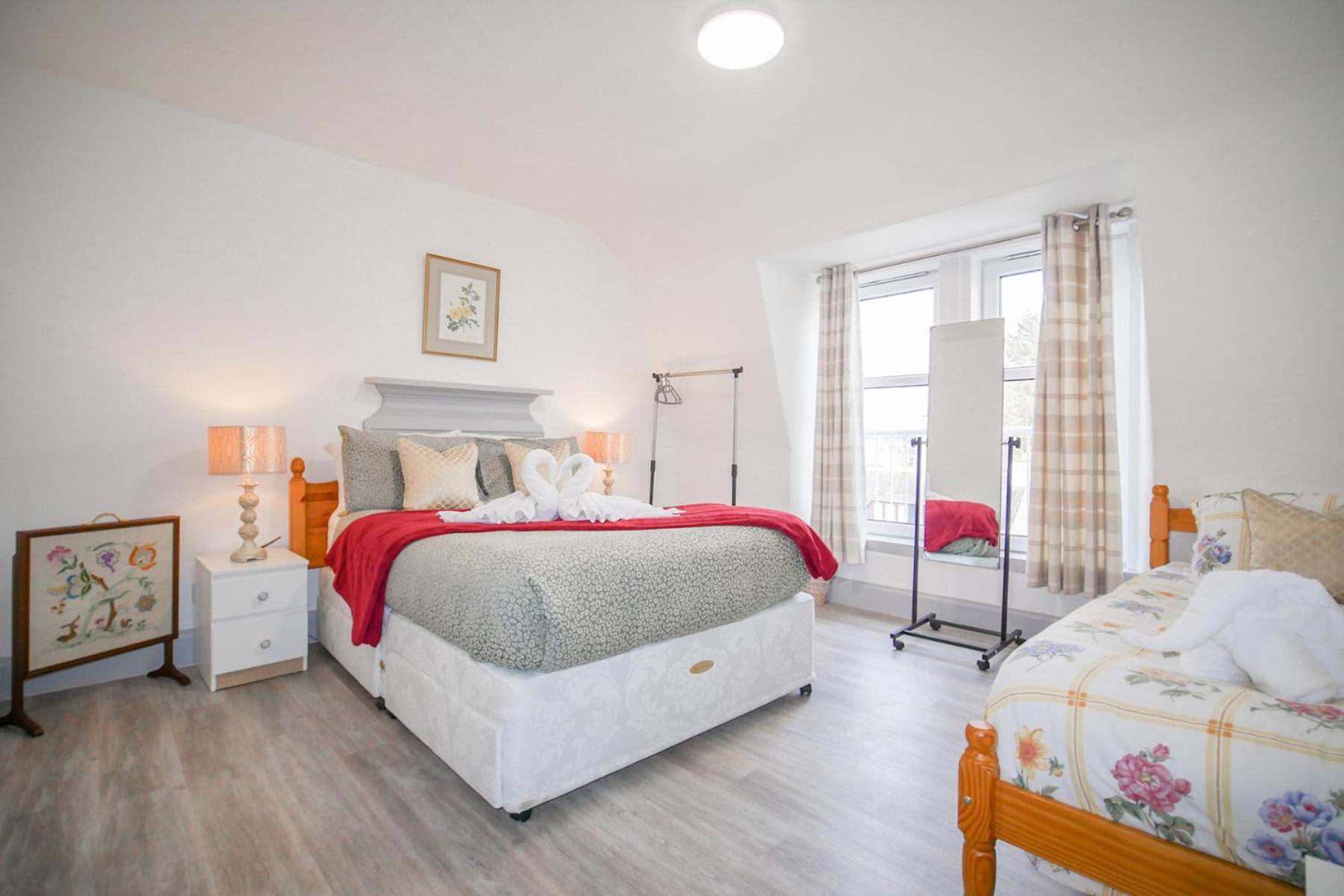 Telford Rd 5 Bedroom House Инвернесс Экстерьер фото